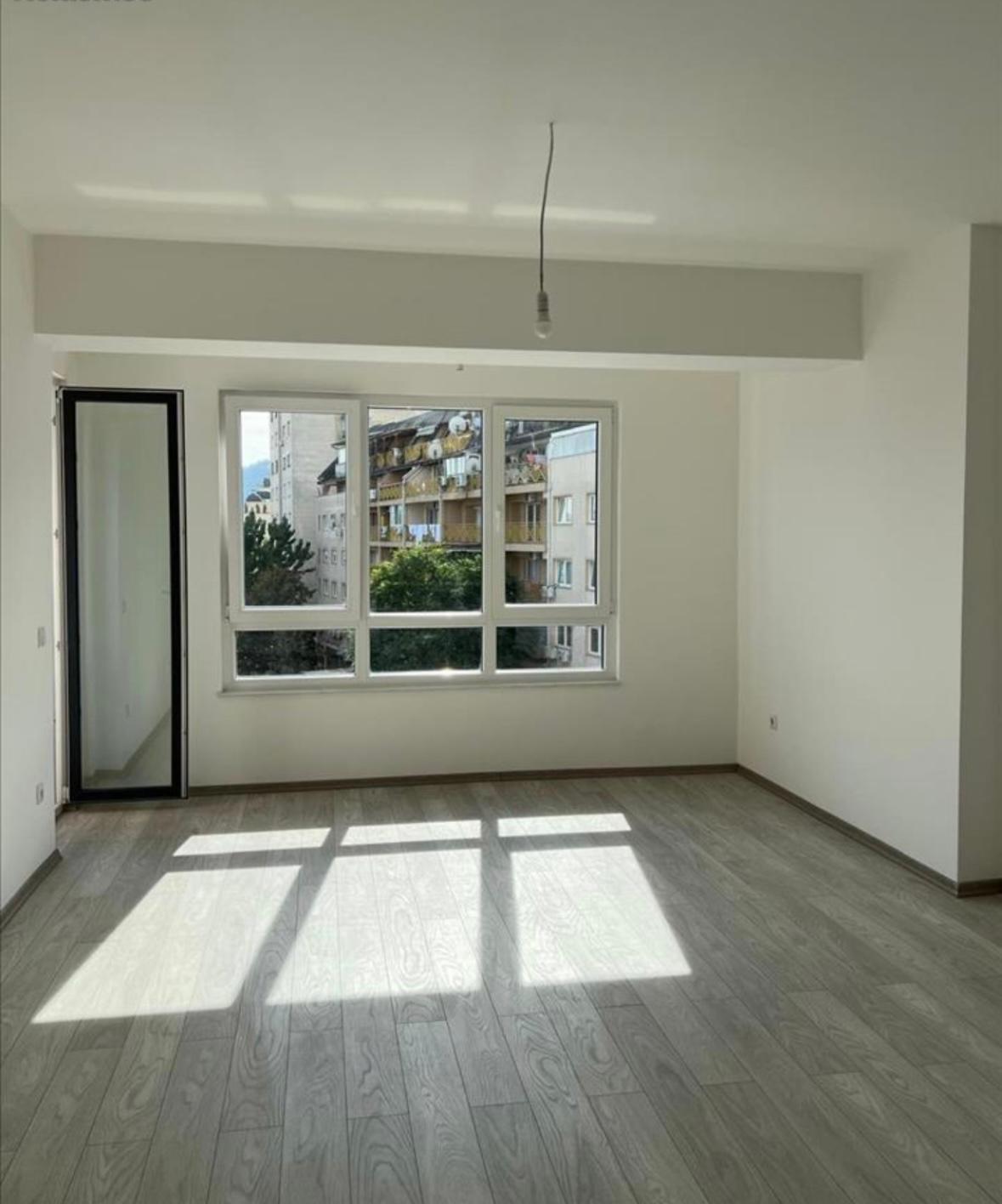 Mavrovka 2-Bed En-suite Apt €600 Empty!