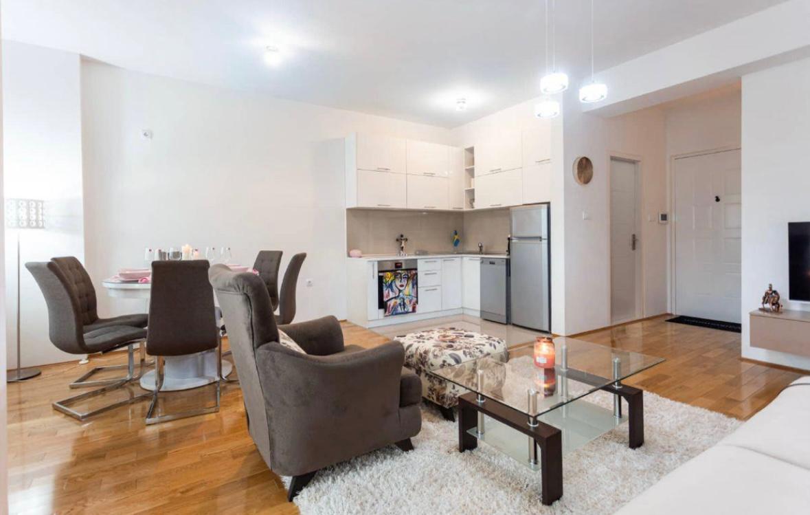 Skopje Center Daily Rental Apartment Macedonia Only €50/Day!