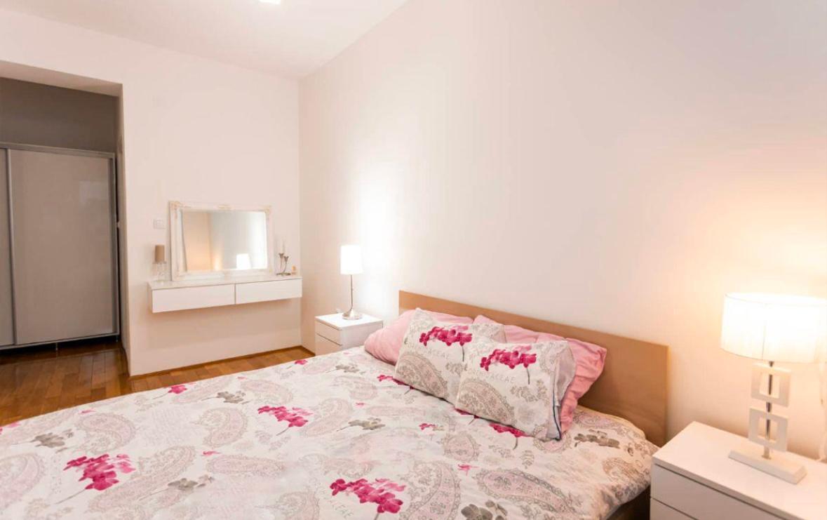 Skopje Center Daily Rental Apartment Macedonia Only €50/Day!