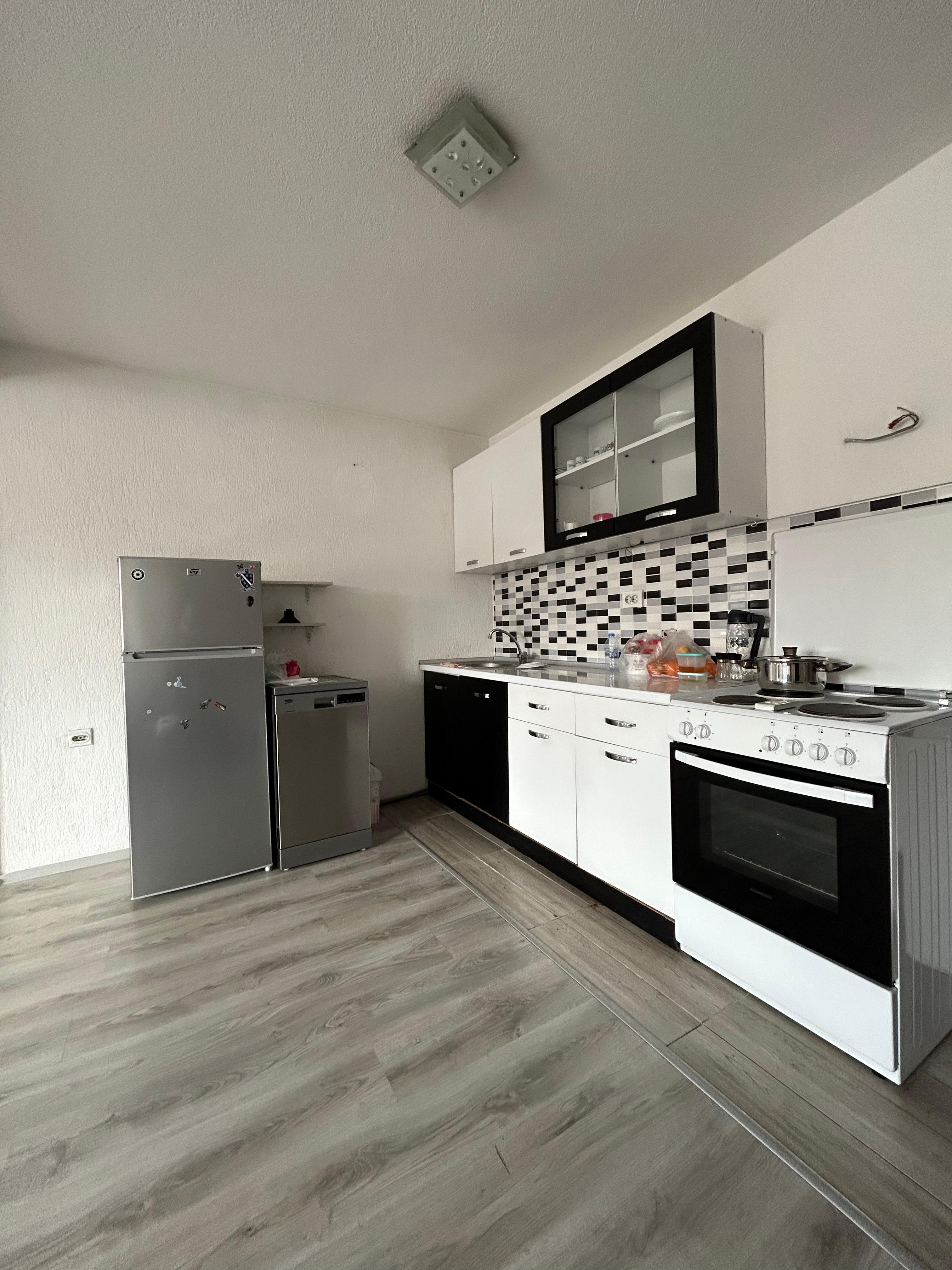 Apt for Rent Macedonia Opp. Balkan Uni €300 2+1 5th Flr